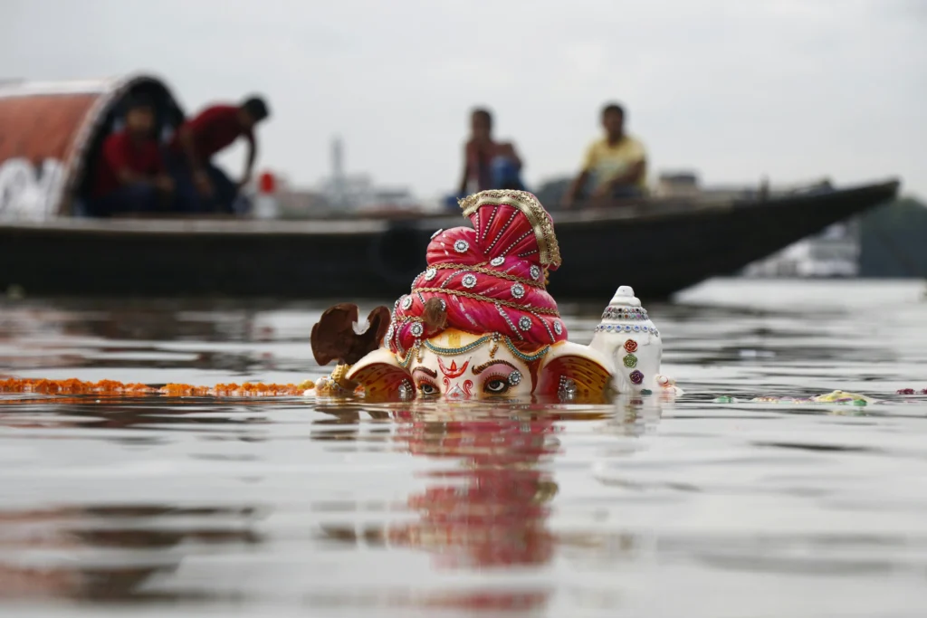 How to Perform Ganesh Visarjan 2024 at Home? 1 Ganesh Visarjan 2024