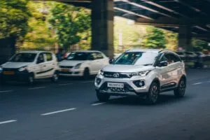 photo-1685019718640-6e562edc365e